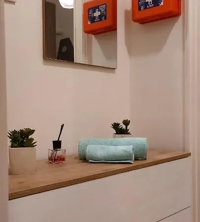 Station Apartment